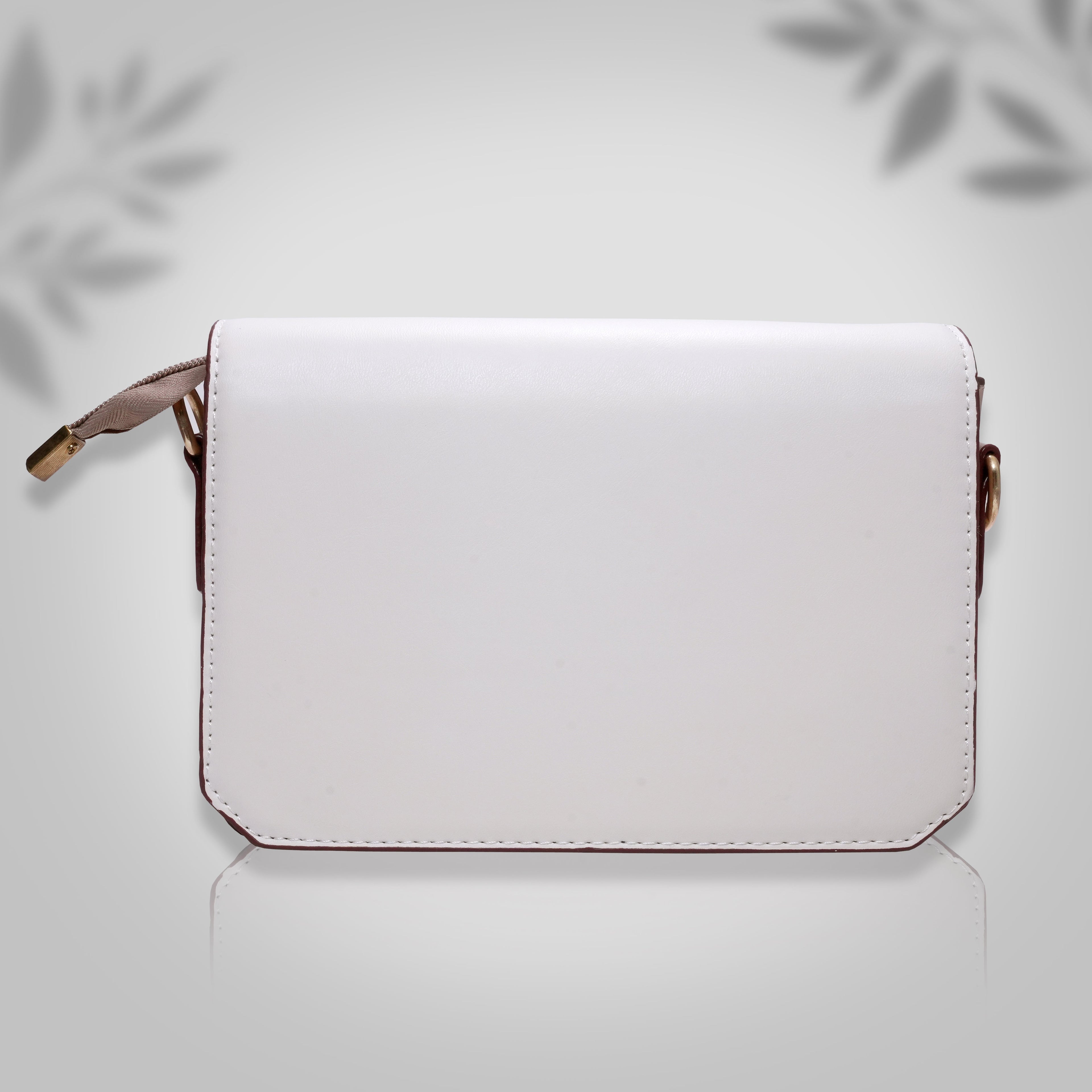 Women Sleek Leather Shoulder Bag