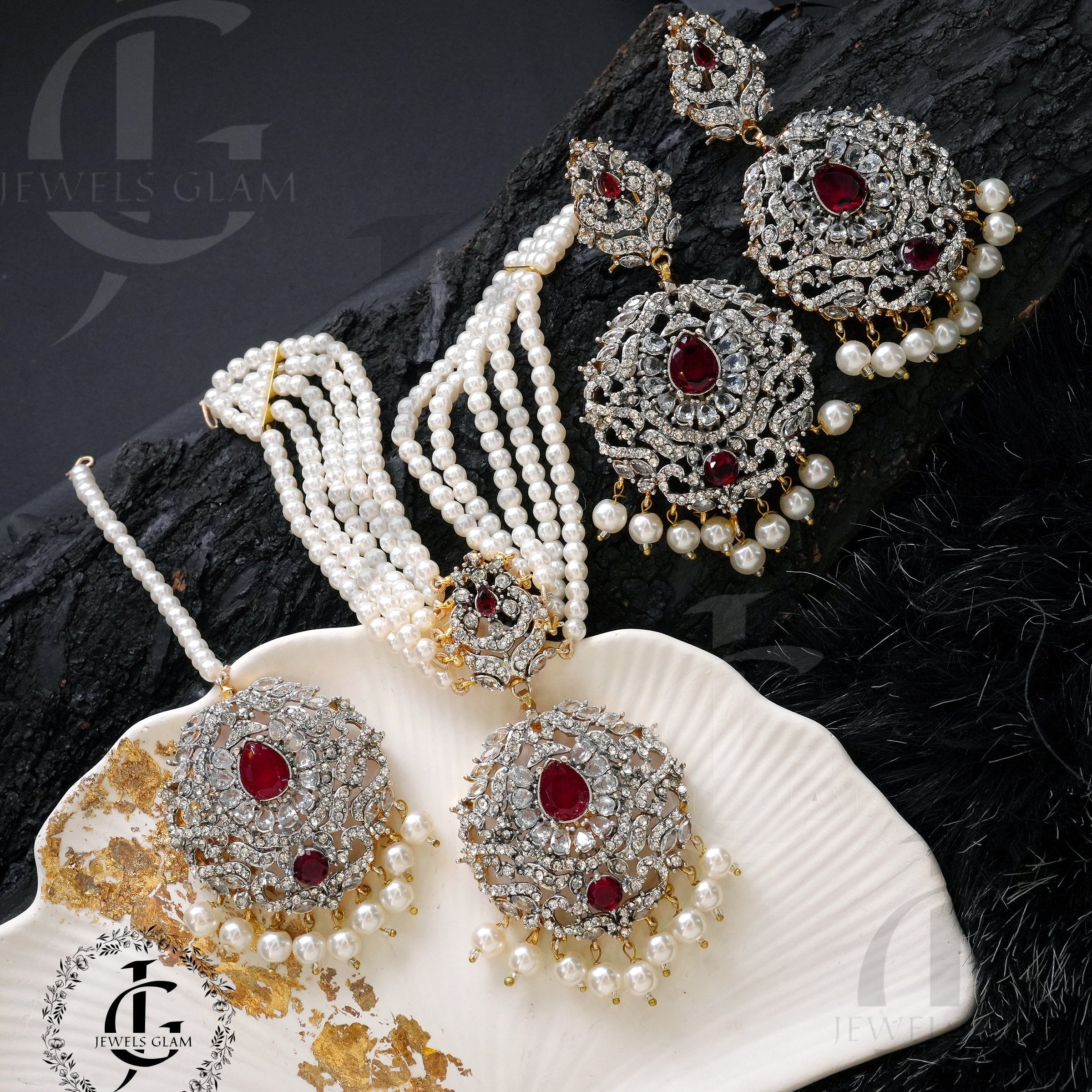 Studded Zircon Choker Set Red
