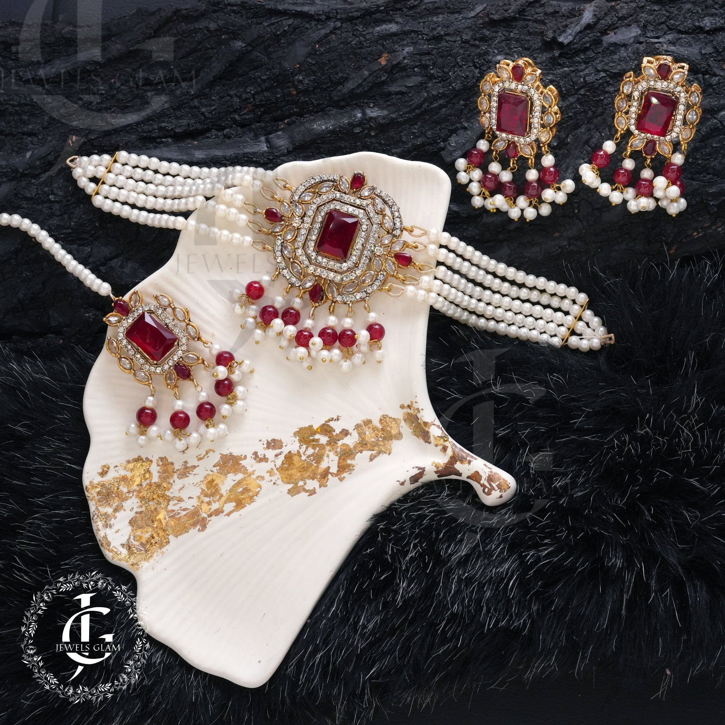 American Diamond Choker Set With Tika Red