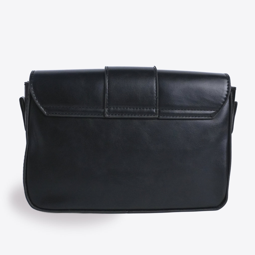 Women Sleek Leather Crossbody Bag