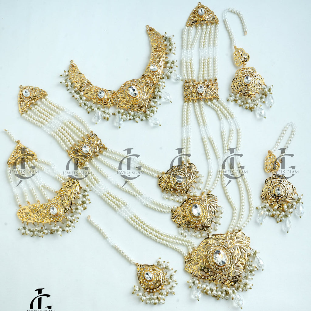 Gold-Tone Pearl Bridal Jewelry Set with Intricate Detailing