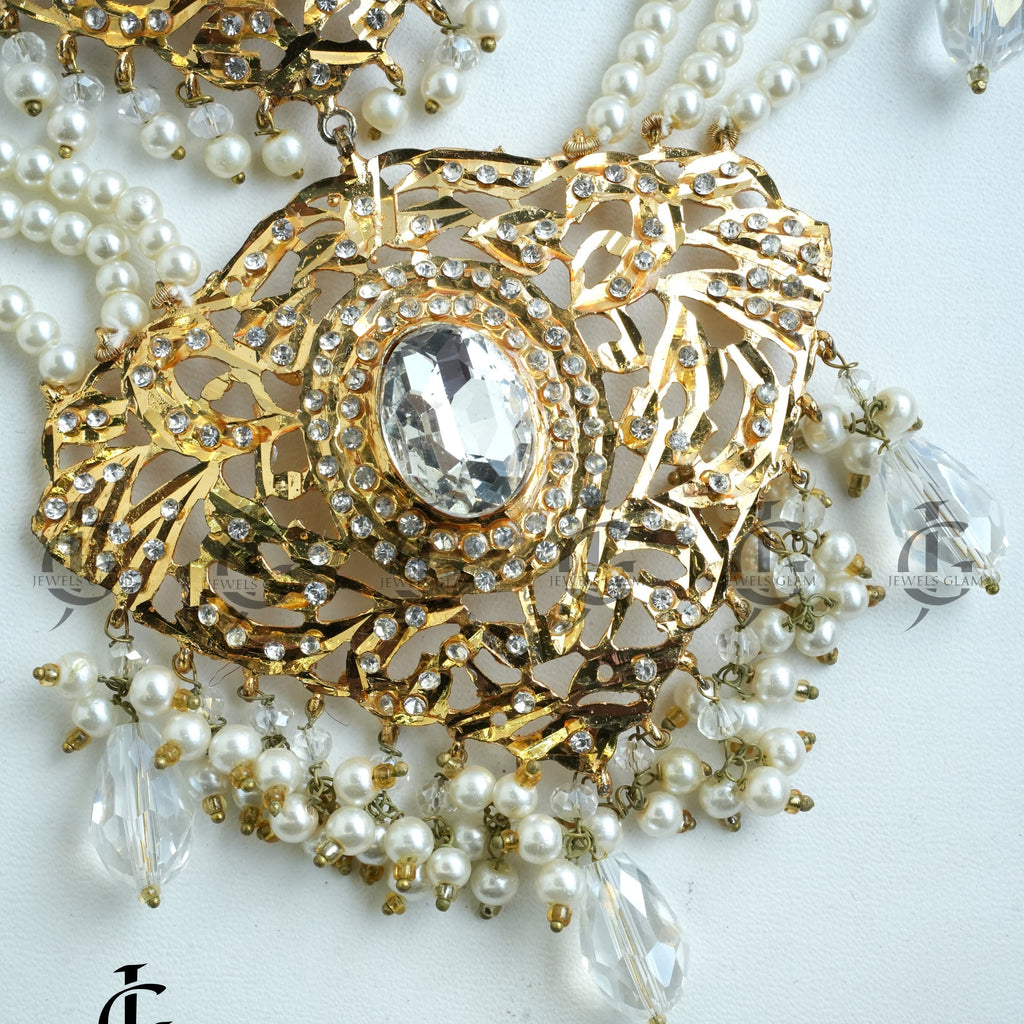 Gold-Tone Pearl Bridal Jewelry Set with Intricate Detailing