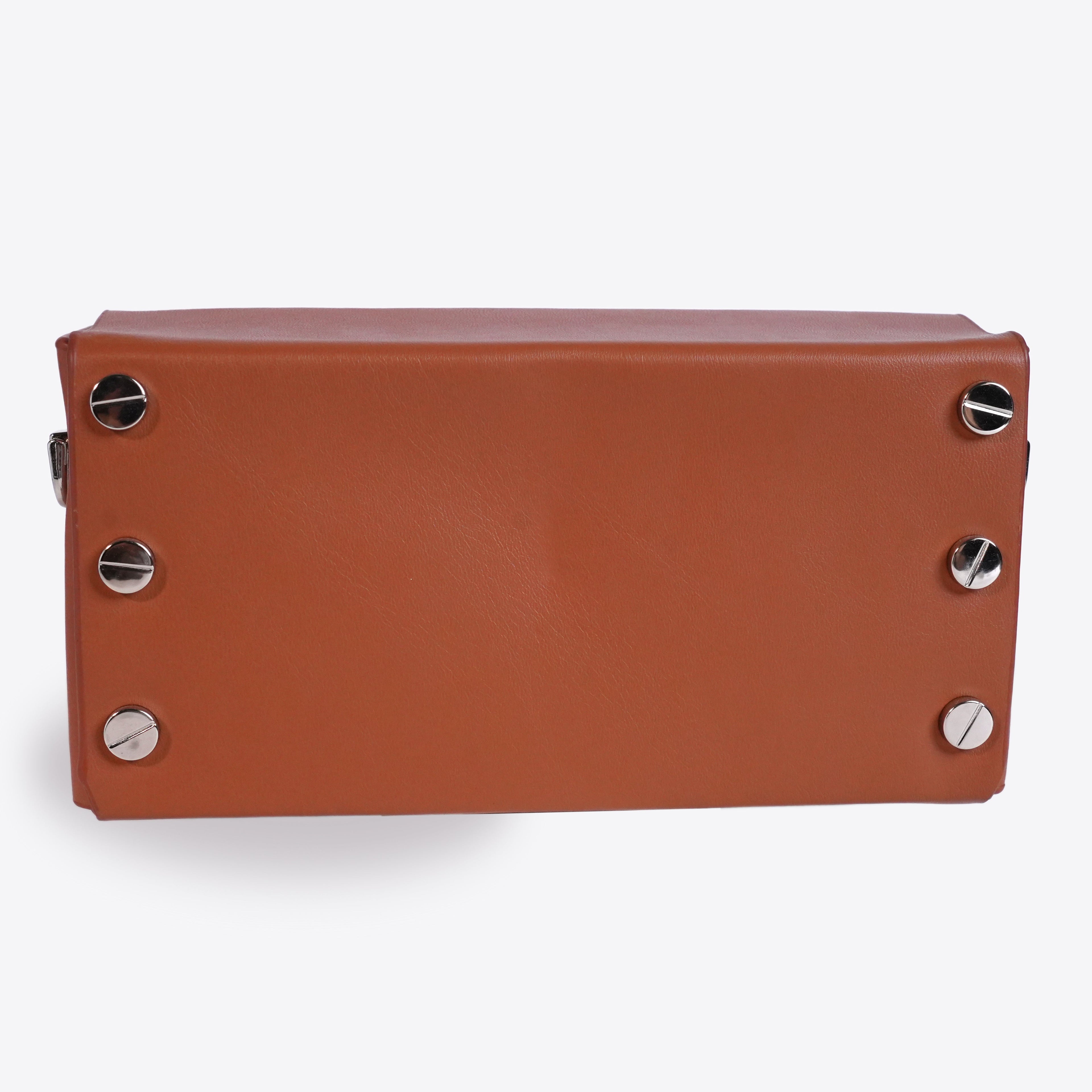 Women Leather Wallet With Twisted Lock