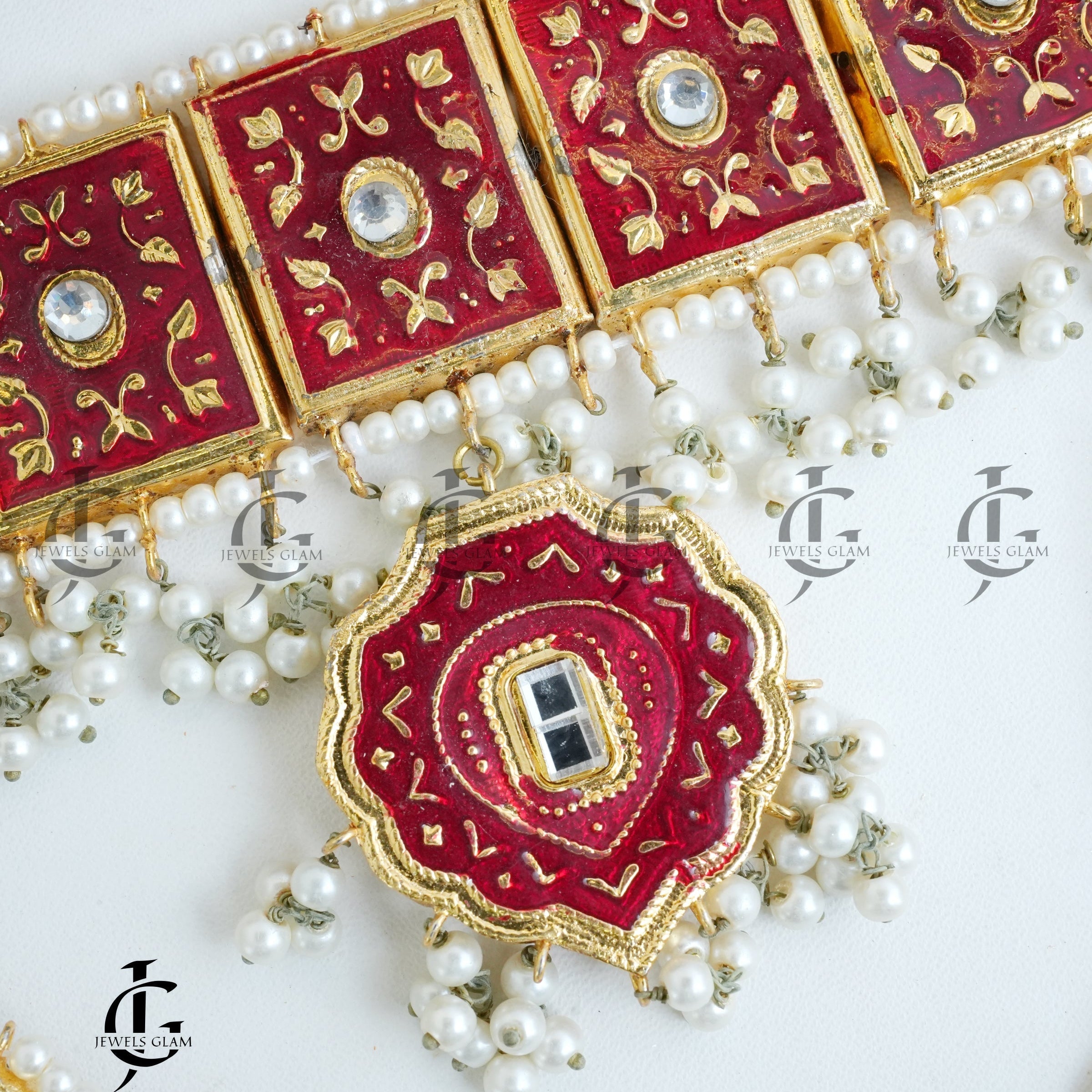 Thapa Kundan with Minakari Chockers Sets Red