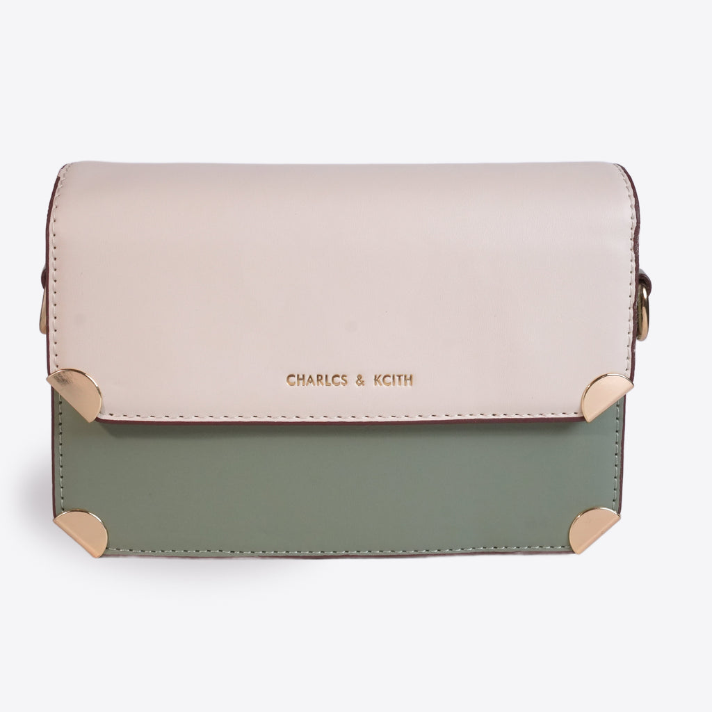 Women Sleek Leather Shoulder Bag