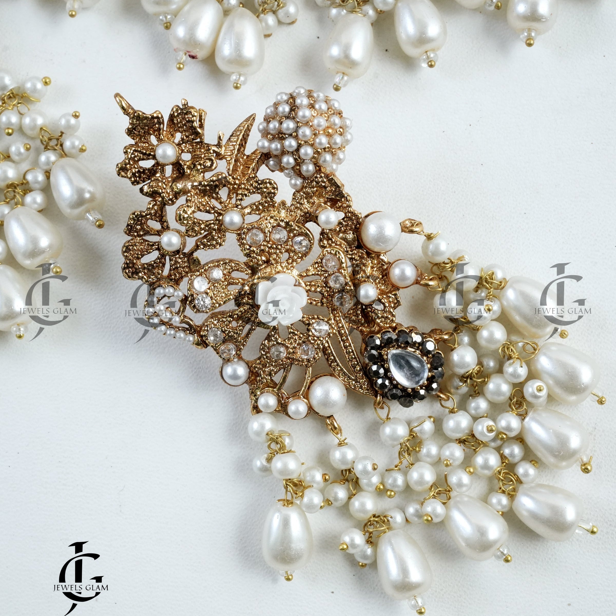 Matte Gold Collar Bridal Set With White Detailing