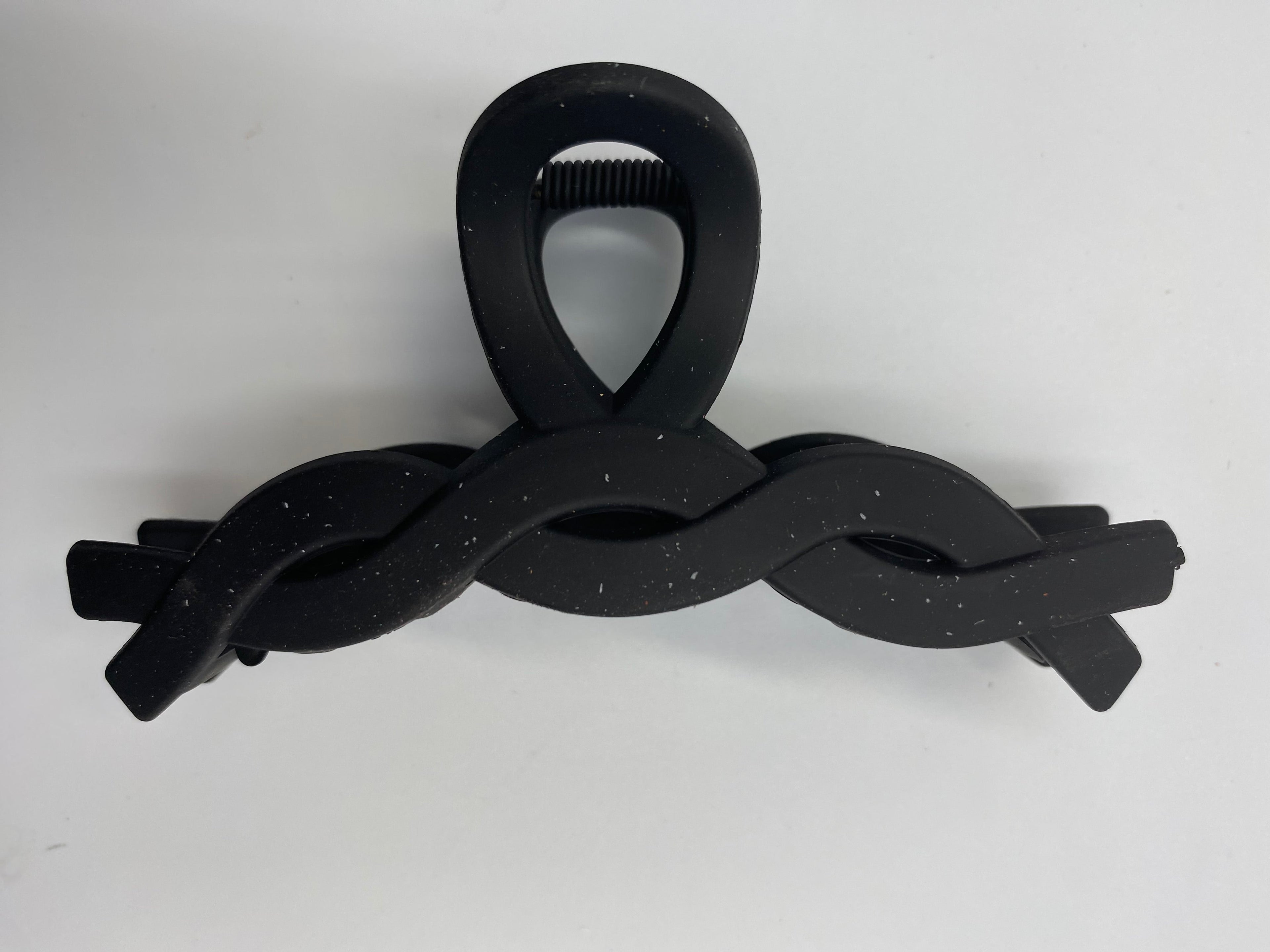 Twisted Matte Hair Claw Clips