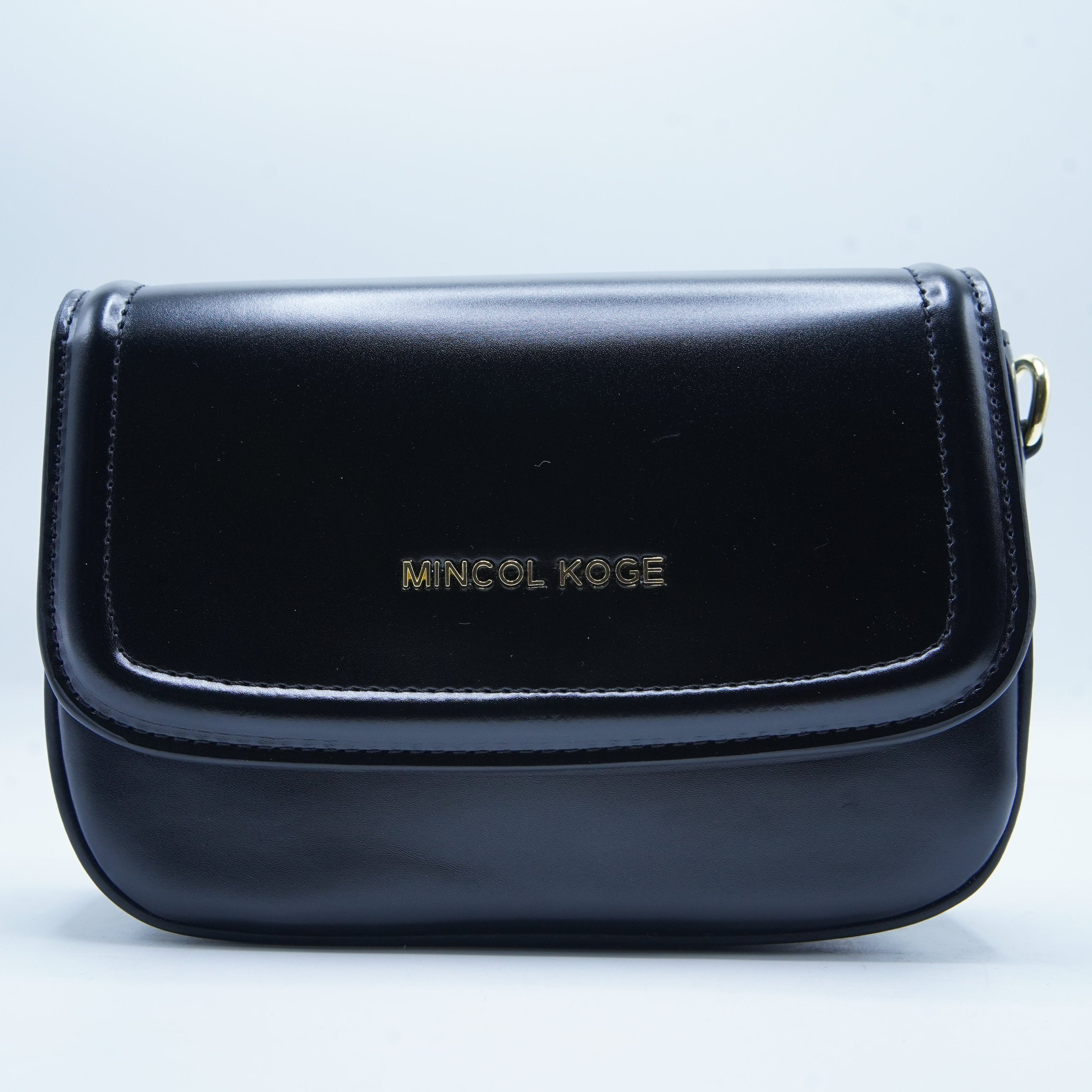 Women Sleek Leather Bag With Adjustable Strap