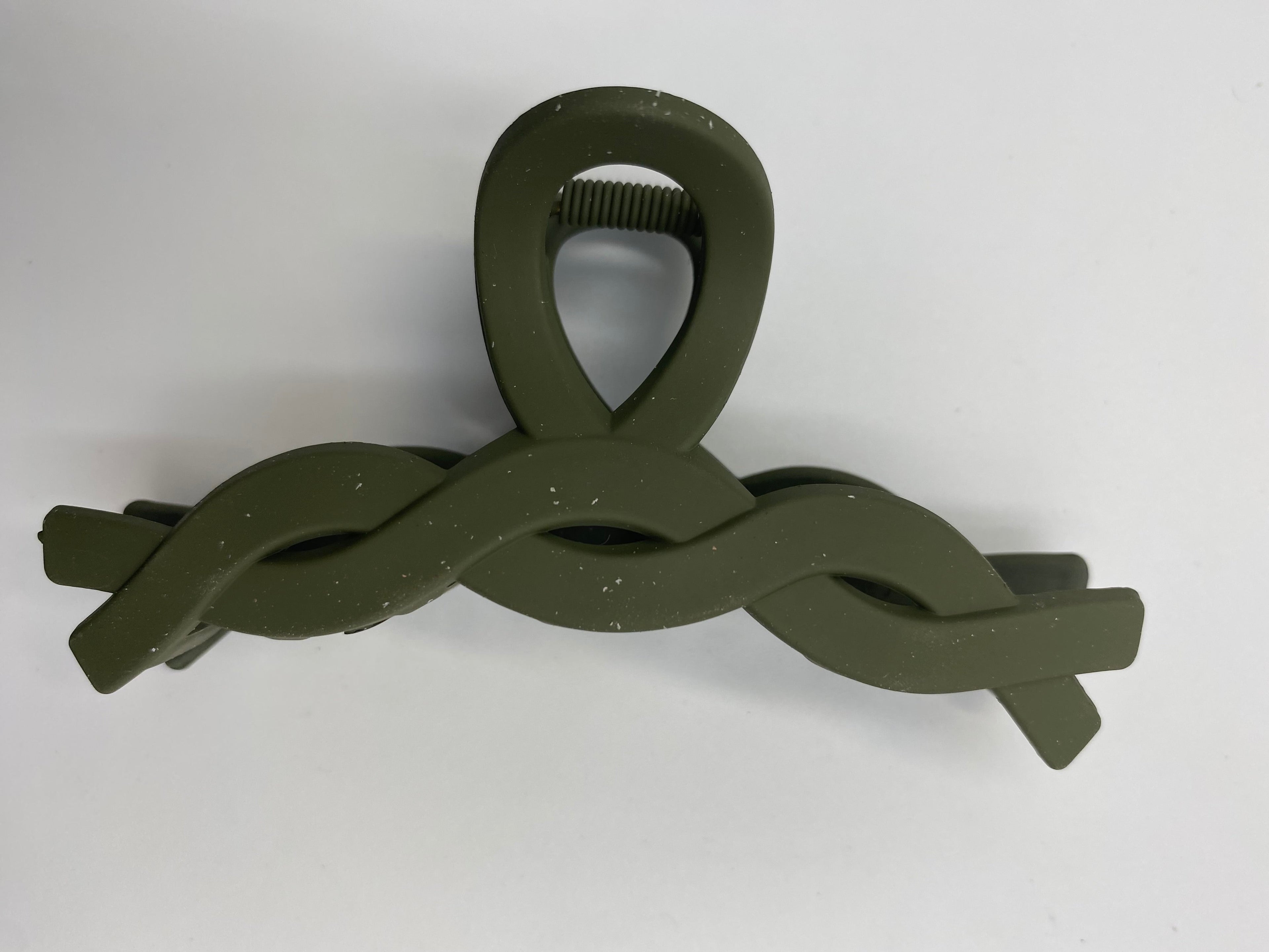 Twisted Matte Hair Claw Clips