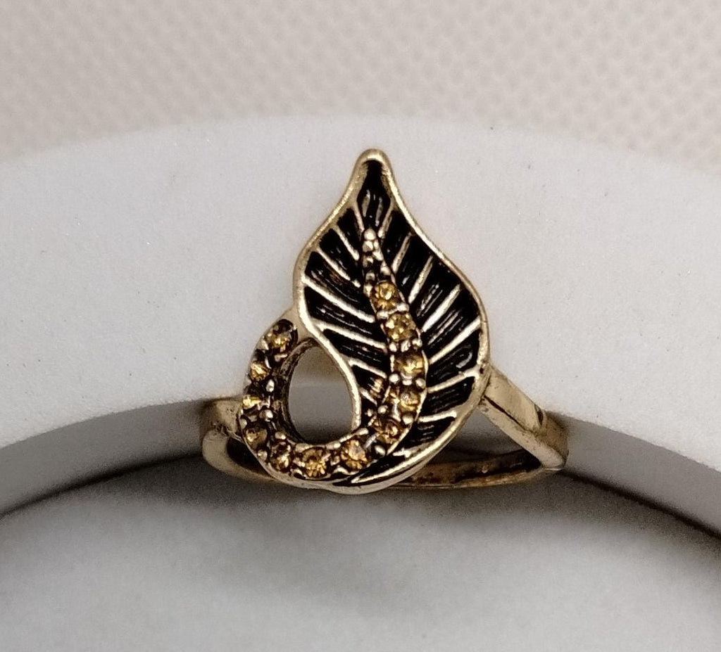 Enchanted Leaf Statement Ring
